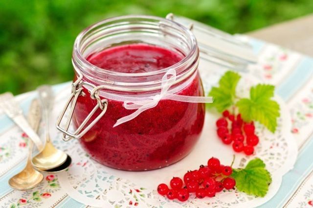 Варення з порічок: рецепти, як приготувати джем з червоної смородини - фото 340575