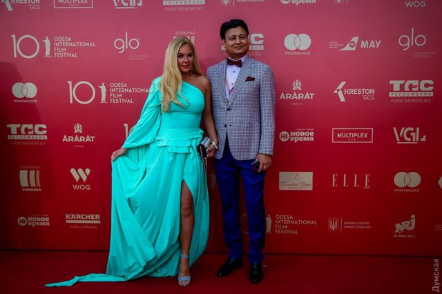 Одеський кінофестиваль 2019: найзашкварніші образи зірок на червоній доріжці - фото 340589