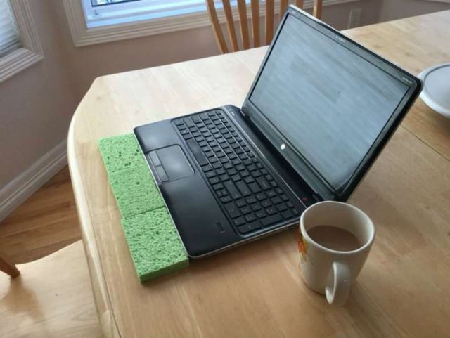 Так ви їх ще не використовували: 10 корисних лайфхаків з губками - фото 340644