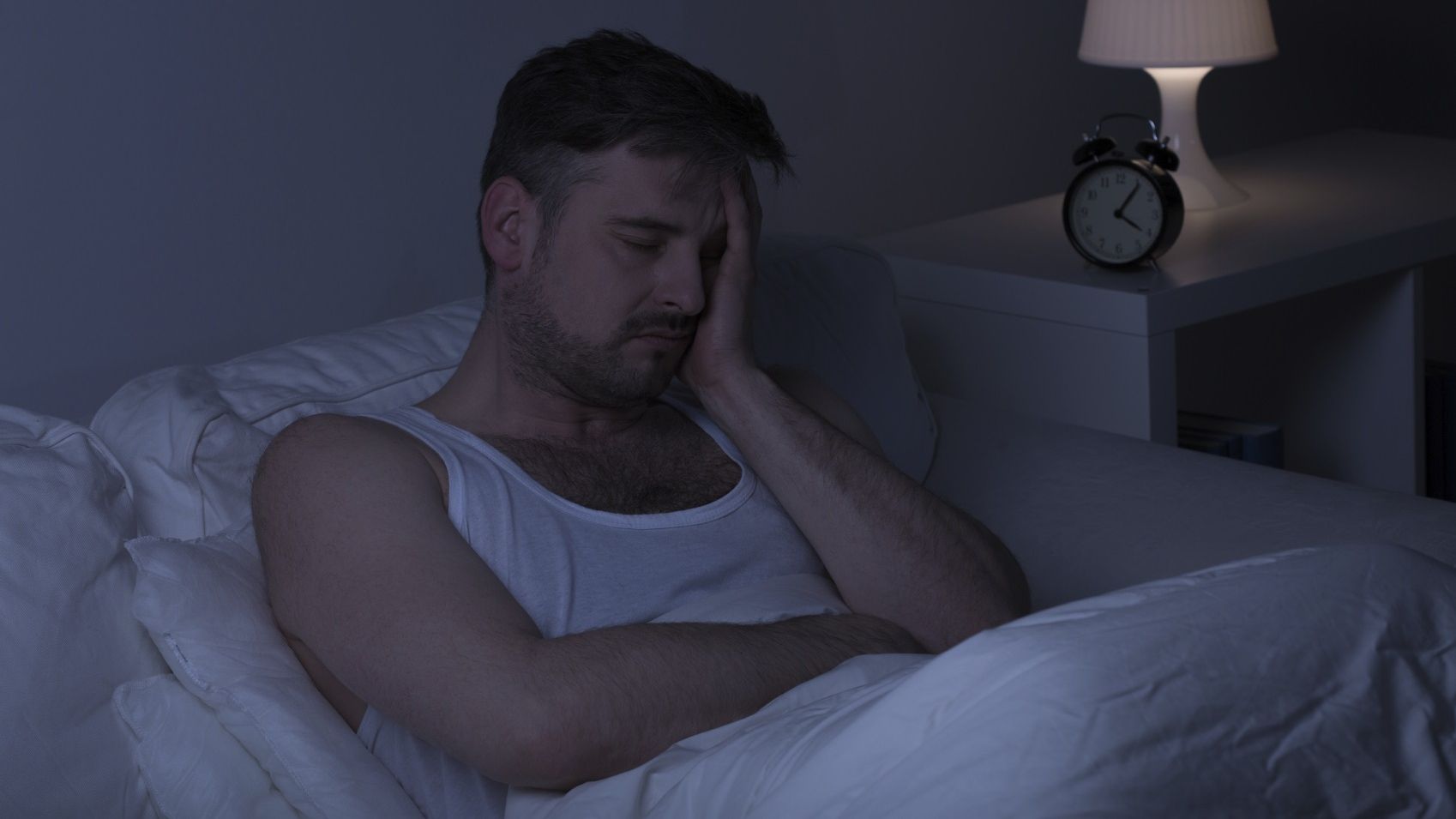 Чого не варто робити, якщо не виходить заснути