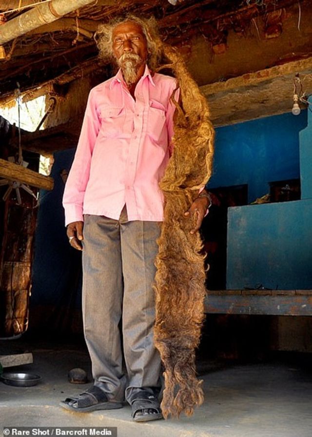 Житель Індії 40 років не стриг і не мив волосся (фото) - фото 341869