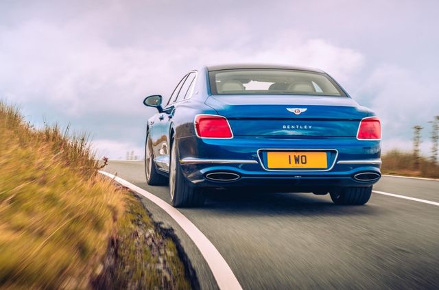 Ексклюзивний варіант нового Bentley Flying Spur продадуть на аукціоні - фото 342057