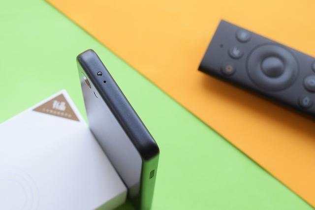 Xiaomi Qin 2: смартфон для студентів за 73 долари на Android GO - фото 342122