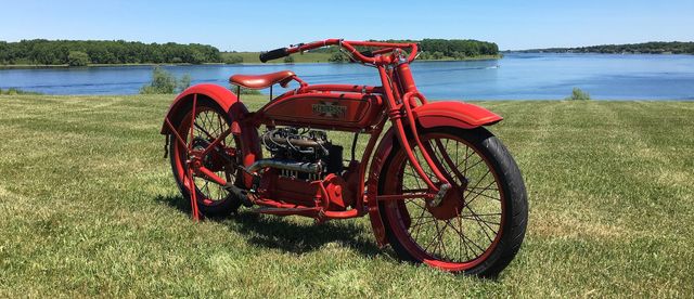 Мотоцикліст відправився в подорож Америкою на 100-літньому байку - фото 342184
