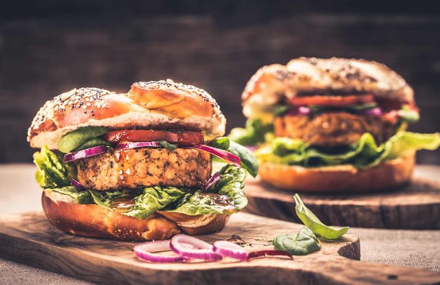 Бургер може бути корисним, якщо замінити певні інгредієнти - фото 342212
