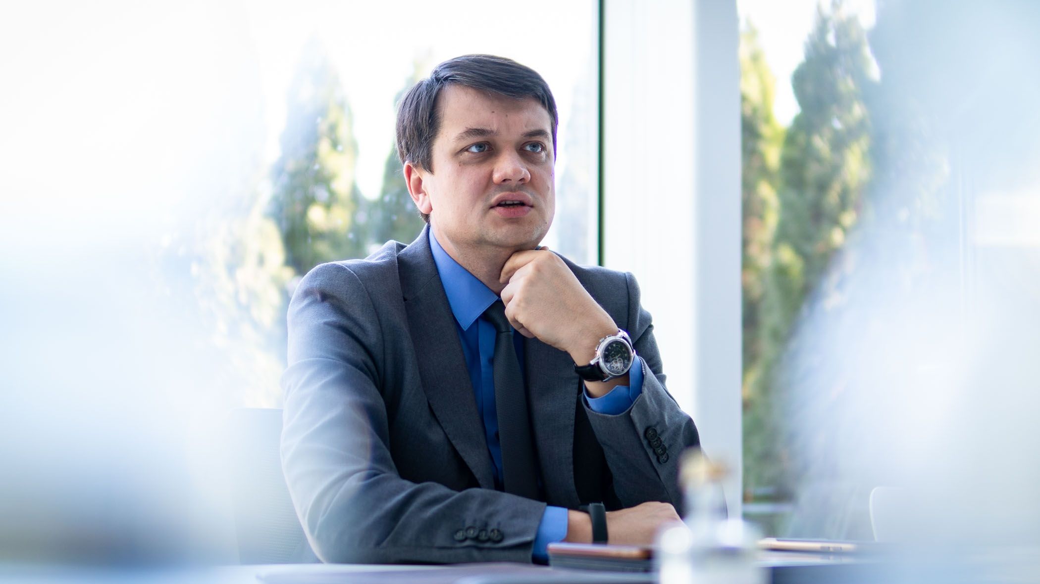 Лідер партії Слуга народу Дмитро Разумков - фото 1