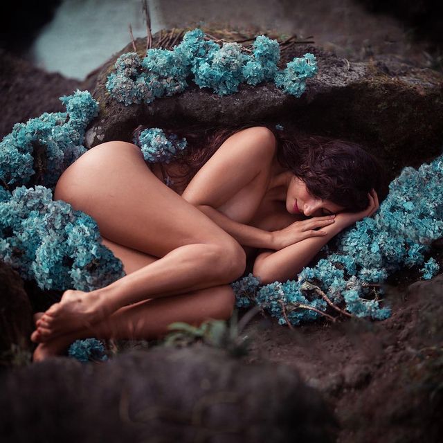 Дівчина тижня: гаряча 32-річна блогерка Крістіна Карілло-Букарам, яка досі незаймана (18+) - фото 342376