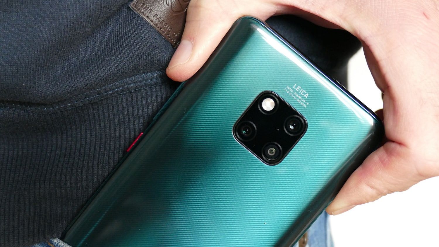 Huawei Mate 30 Pro показали на "живих" фото