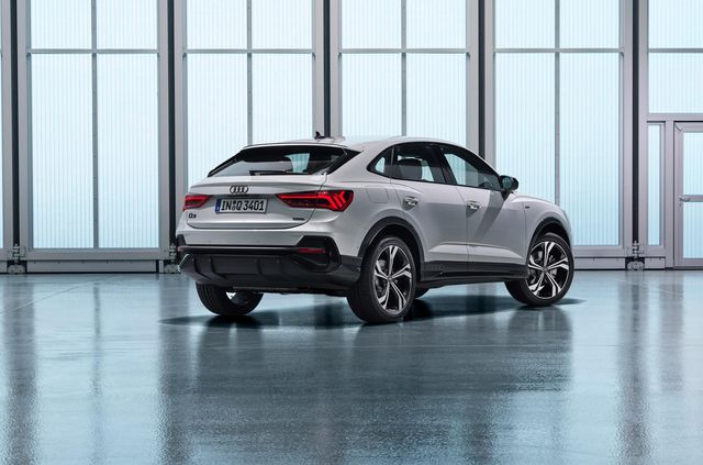 Audi представила крос-купе Q3 Sportback - фото 343276