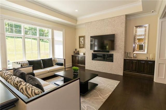 Американський хокеїст продає будинок з кінотеатром для одного глядача - фото 343498