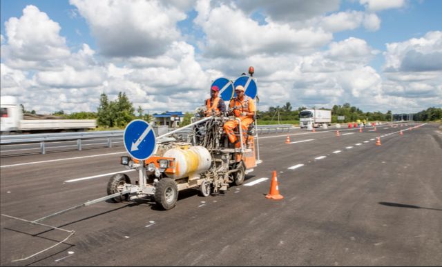 Як виглядає перше бетонне швидкісне шосе в Україні: фоторепортаж - фото 343651