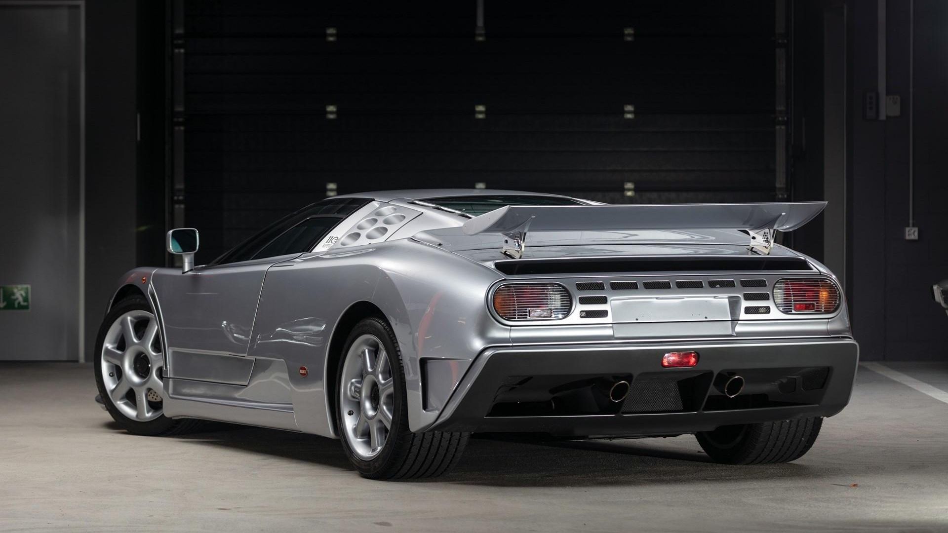 Новий розкішний гіперкар Bugatti зроблять у вінтажному стилі