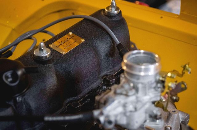 Вінтажний Land Rover пристосували для перевезення мотоциклів - фото 343805