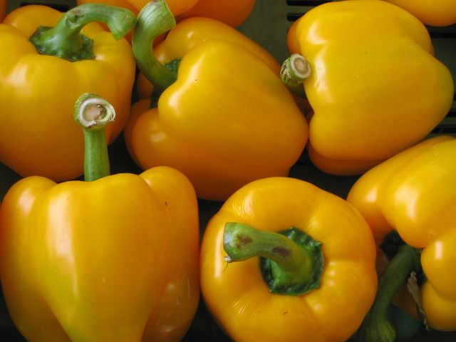 Жовтий перець багатий на калій - фото 343838