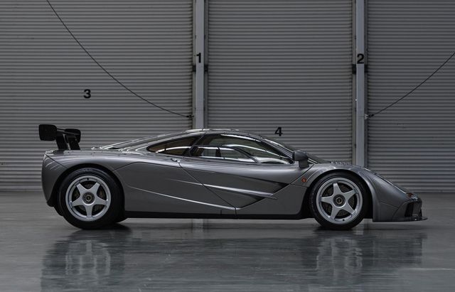 Один з двох унікальних McLaren піде з молотка - фото 344008