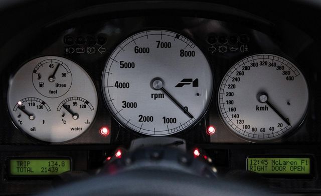 Один з двох унікальних McLaren піде з молотка - фото 344010