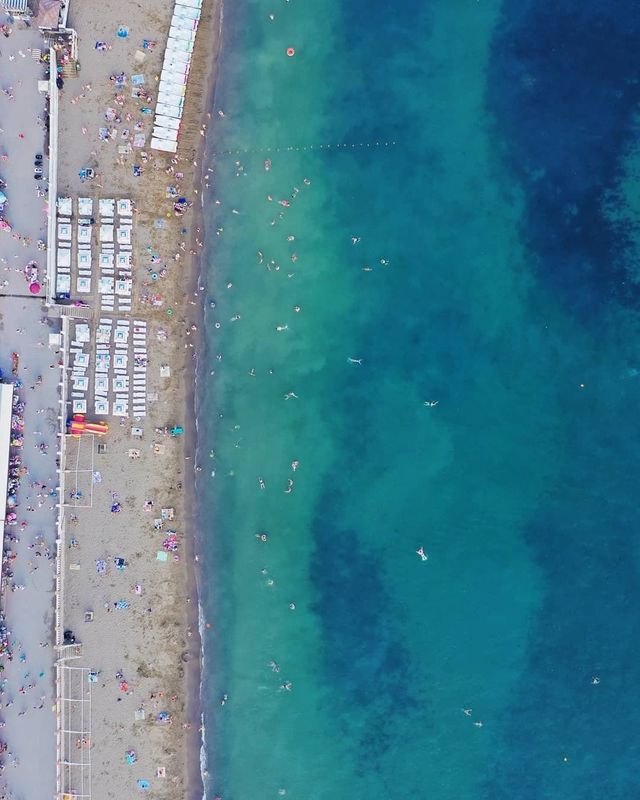 Порожні пляжі Криму показали з висоти пташиного польоту - фото 344874