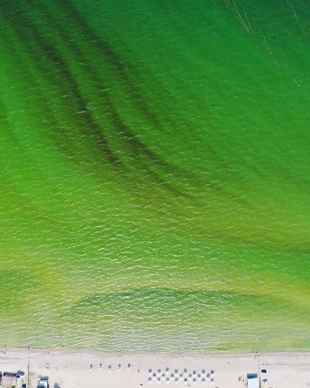 Порожні пляжі Криму показали з висоти пташиного польоту - фото 344878