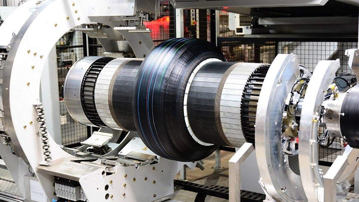 Шини такого розміру зазвичай використовують на великогабаритних легкових авто - фото 1