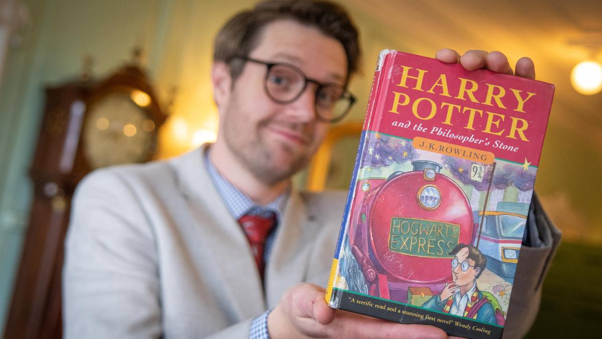 Книжку про Поттера з помилками продали за кілька десятків тисяч фунтів - фото 1