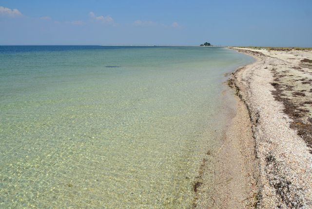 5 безлюдних островів в Україні, які зачарують вас красою природи - фото 345293