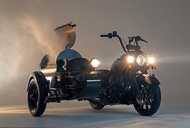 Умільці схрестили мотоцикл і гриль: ось що у них вийшло - фото 345330