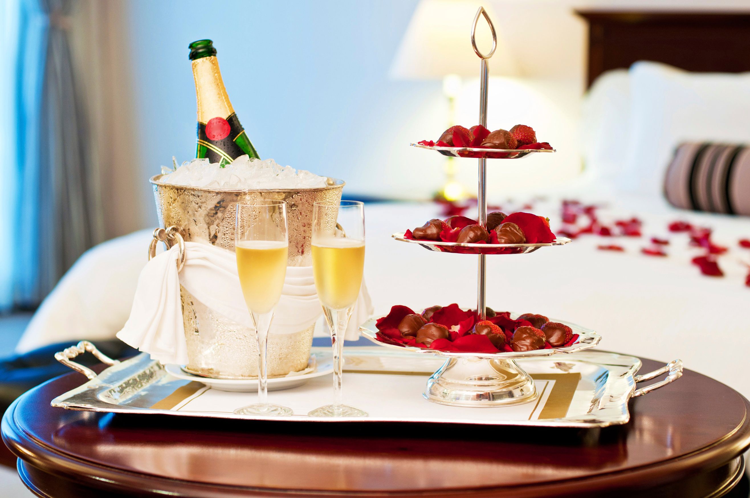 Такого ми ще не бачили: ТОП незвичних речей, забутих у готелях