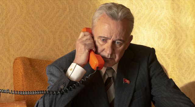 Творці серіалу ЧОРНОБИЛЬ видалили важливу сцену: початковий сценарій - фото 345418