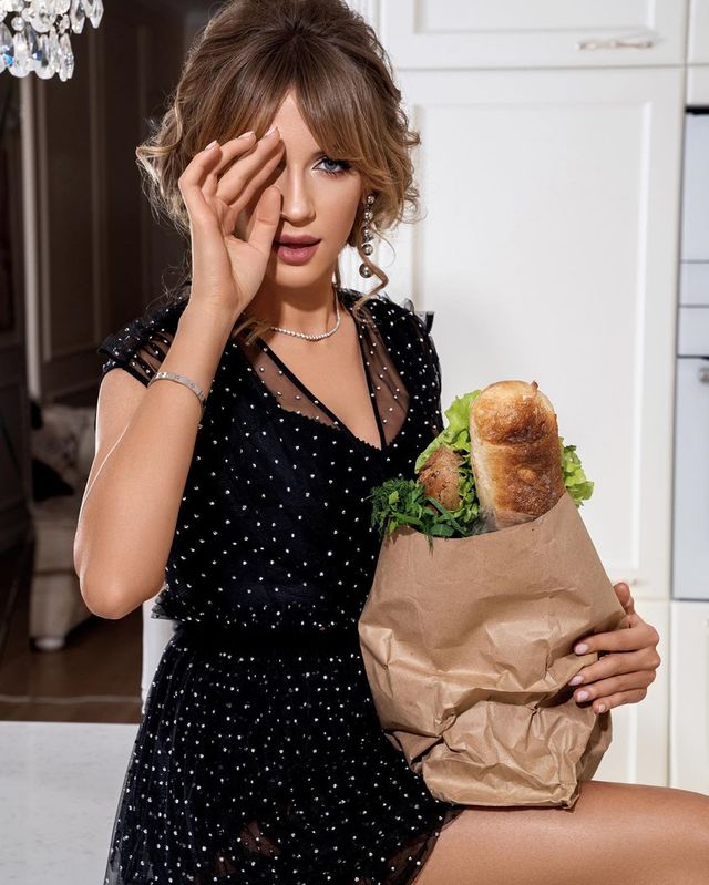 Леся Нікітюк показала гарячу та ефектну фотосесію для глянцю - фото 345435