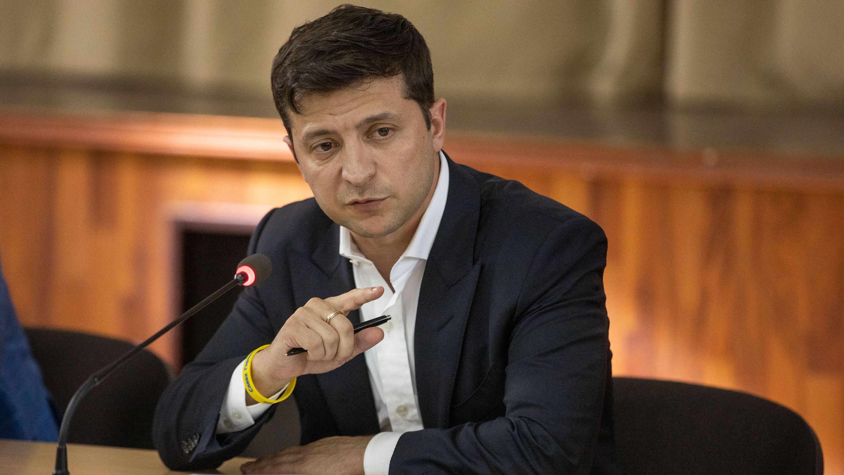 Переплутали стать прем'єр-міністра: у Зеленського знову осоромилися