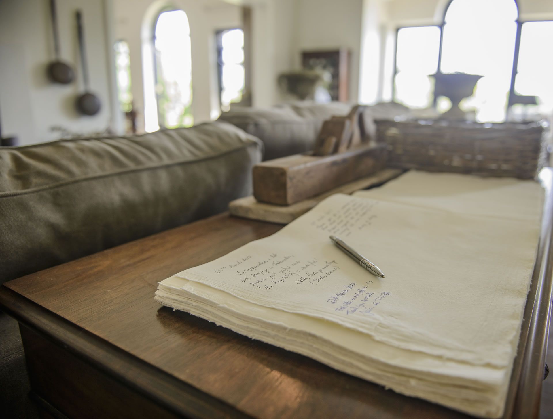 Книги відгуків можуть містити надто багато конфіденційної інформації - фото 1