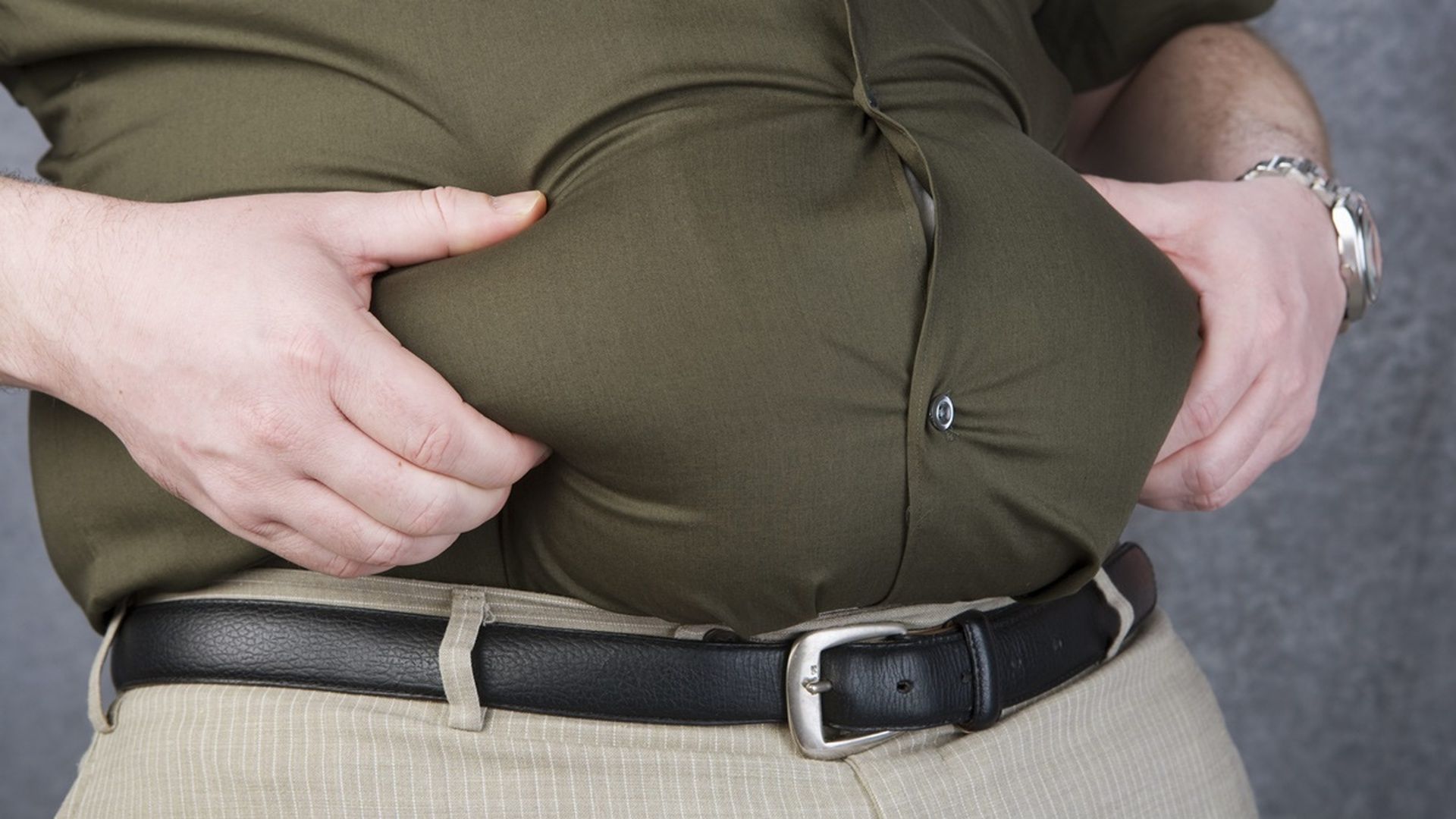 Медики розповіли, чому чоловікам не можна мати великі животи