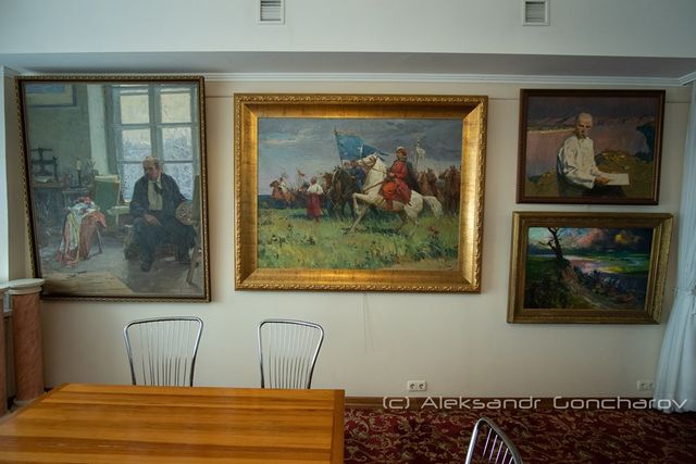 Українців розсмішила їдальня НАЗК у стилі Лувру: епічні фото - фото 346088