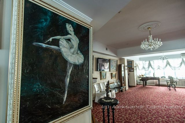 Українців розсмішила їдальня НАЗК у стилі Лувру: епічні фото - фото 346091