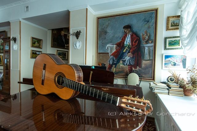 Українців розсмішила їдальня НАЗК у стилі Лувру: епічні фото - фото 346092