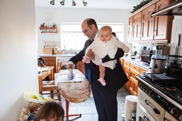 Фотограф робить курйозні, зате правдиві фото на весіллях. Ви будете сміятись до сліз! - фото 346133