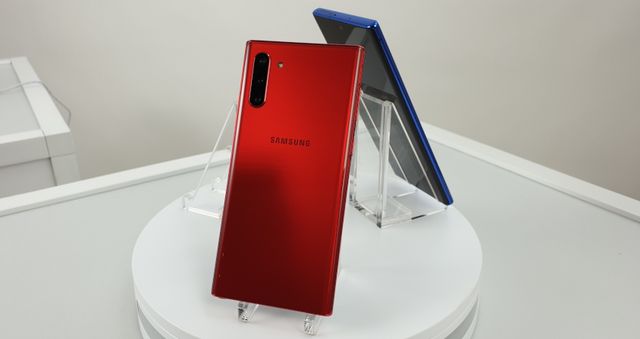 Представлено Samsung Galaxy Note10 та Note10+: чим вразили новинки - фото 346264