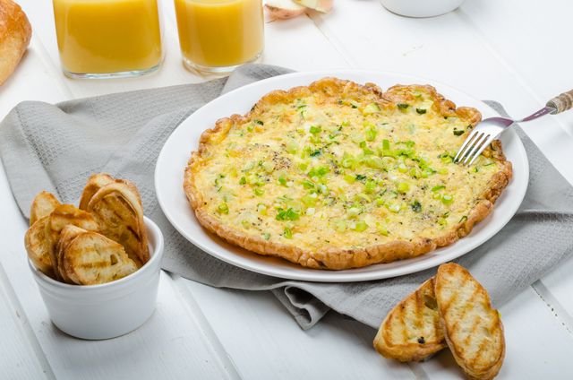 Смачний омлет з кабачків- фото 346612