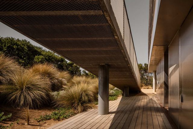 Як виглядає незвичайна пляжна вілла в Австралії - фото 346652