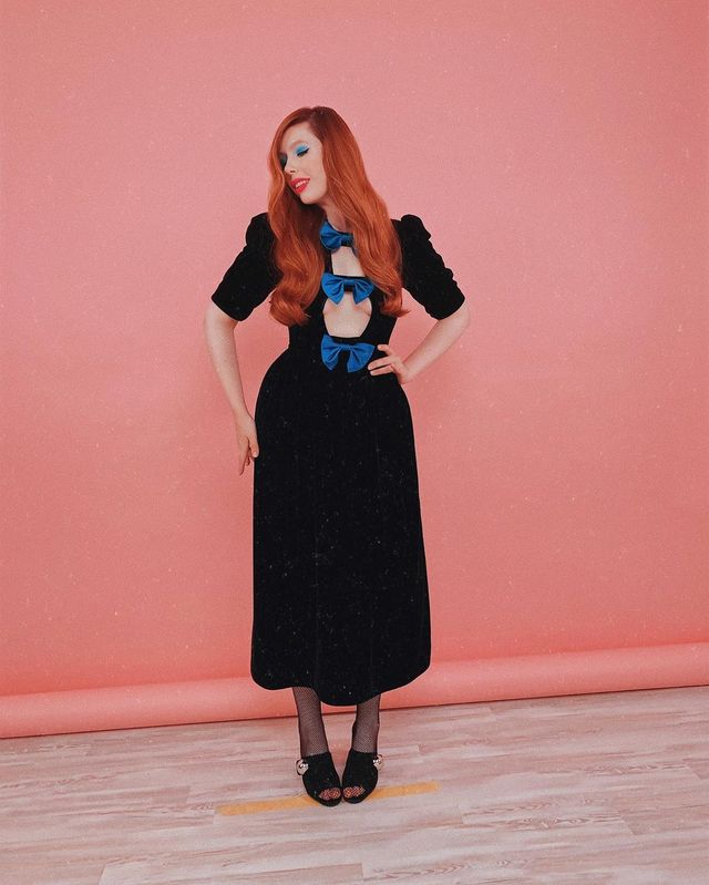 Бюст Соні Плакидюк розбурхав мережу - фото 346761