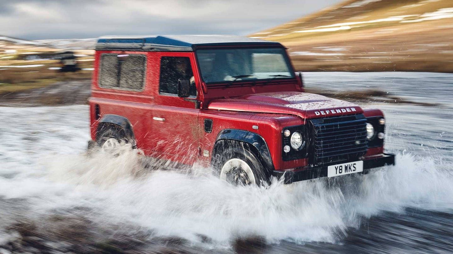 Land Rover Defender може стати пікапом