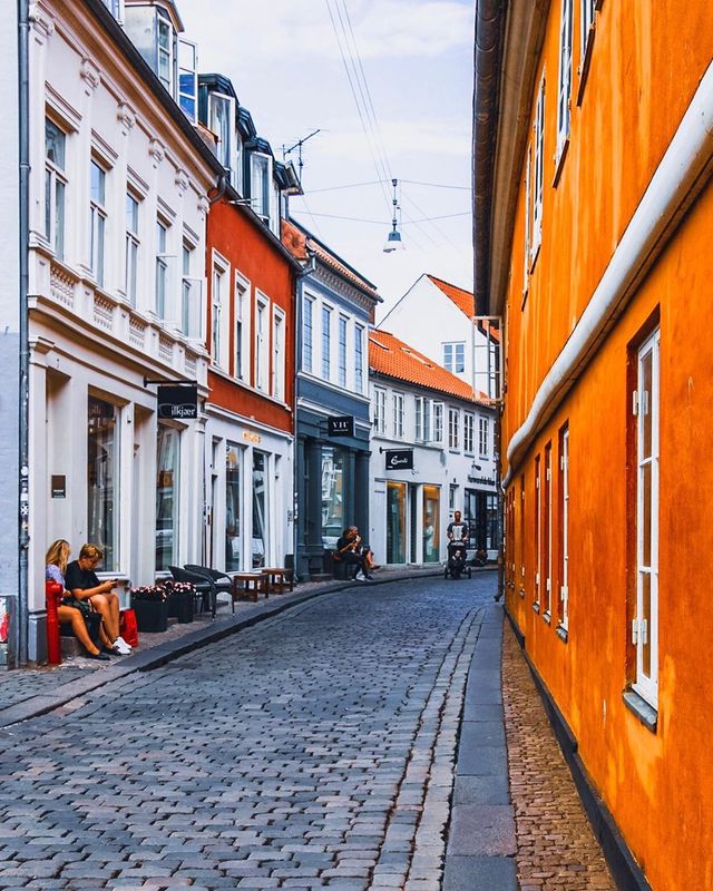 Захоплива краса Данії, яку варто побачити: яскраві фото - фото 346972