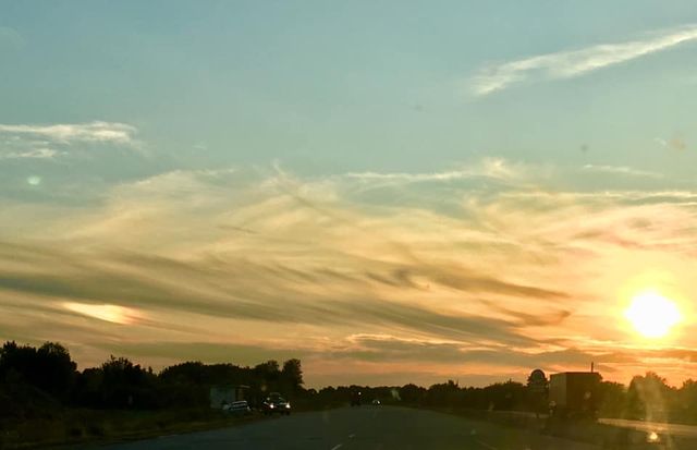У Полтавській області сфотографували 'два' сонця - фото 347035