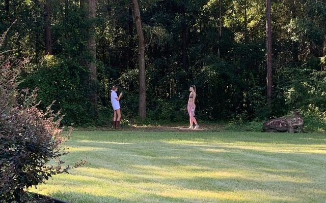 Дівчина викрила свою сестру-блогерку, показавши її справжній ранок - фото 347196