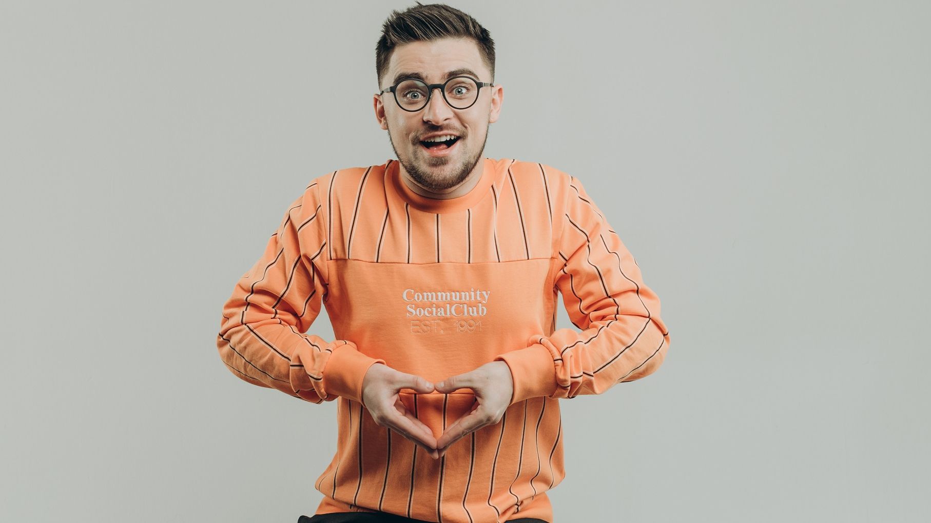 Julik привітав дружину з днем народження зворушливим кавером