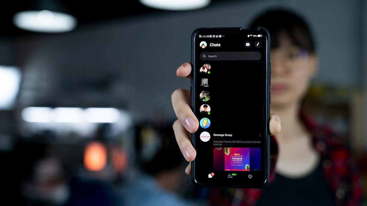 У Facebook на Android з'явився темний режим