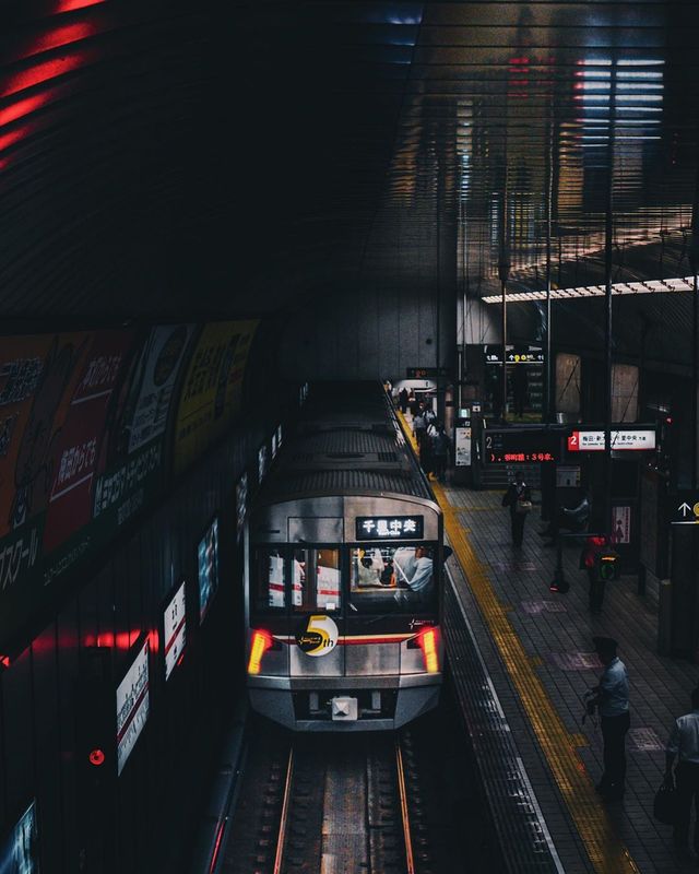 Японія у вуличних фото, які приковують погляд: яскраві кадри - фото 347775