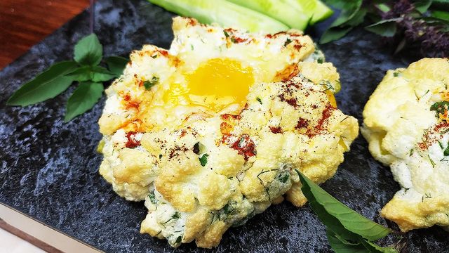 Чудо-сніданок за 10 хвилин з яєць: найпростіший рецепт - фото 347913