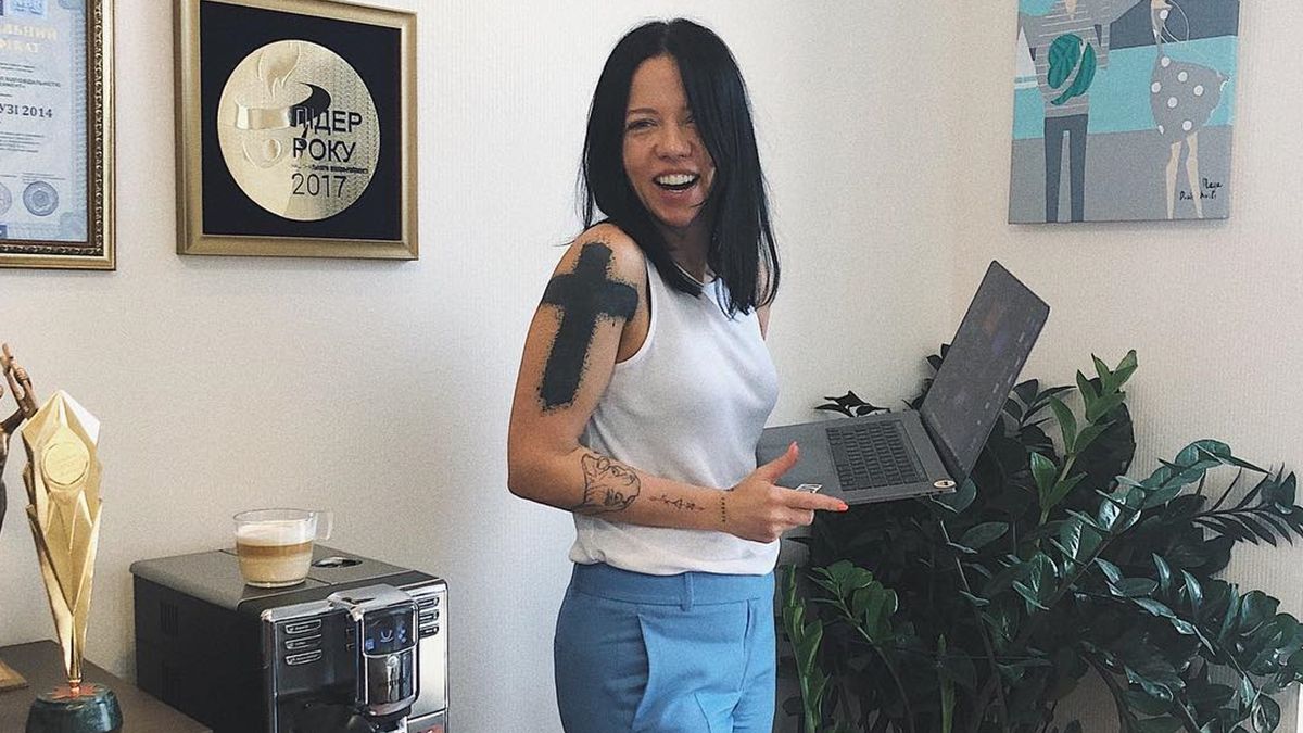 Екс-дружина Потапа вразила мережу пікантним знімком з дочкою