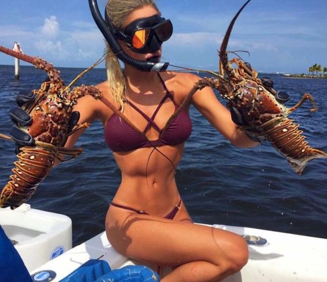 Цю дівчину називають найсексуальнішою рибалкою у світі - фото 348179